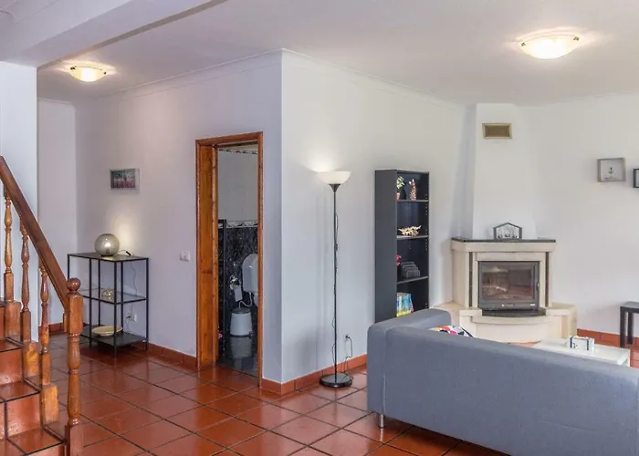 Casa Do Norte Tatil Evi Biscoitos (Terceira)